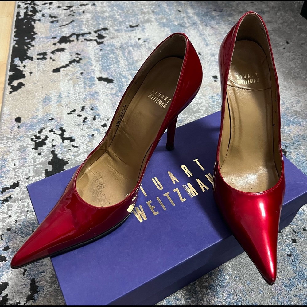 Stuart Weitzman Fever Pumps Patent Red Quasar 4.25”